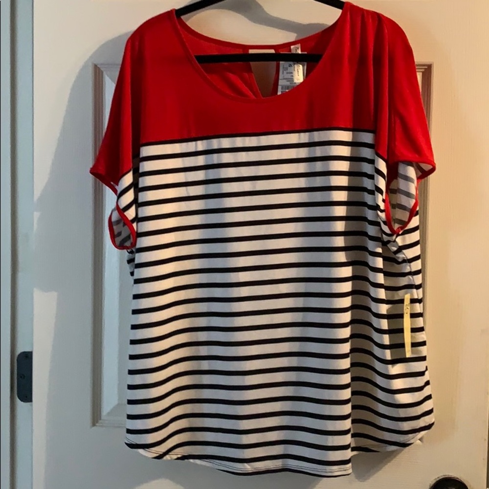 Women’s short sleeve blouse